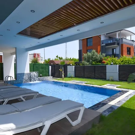 Luxe Antalya * Μπέλεκ
